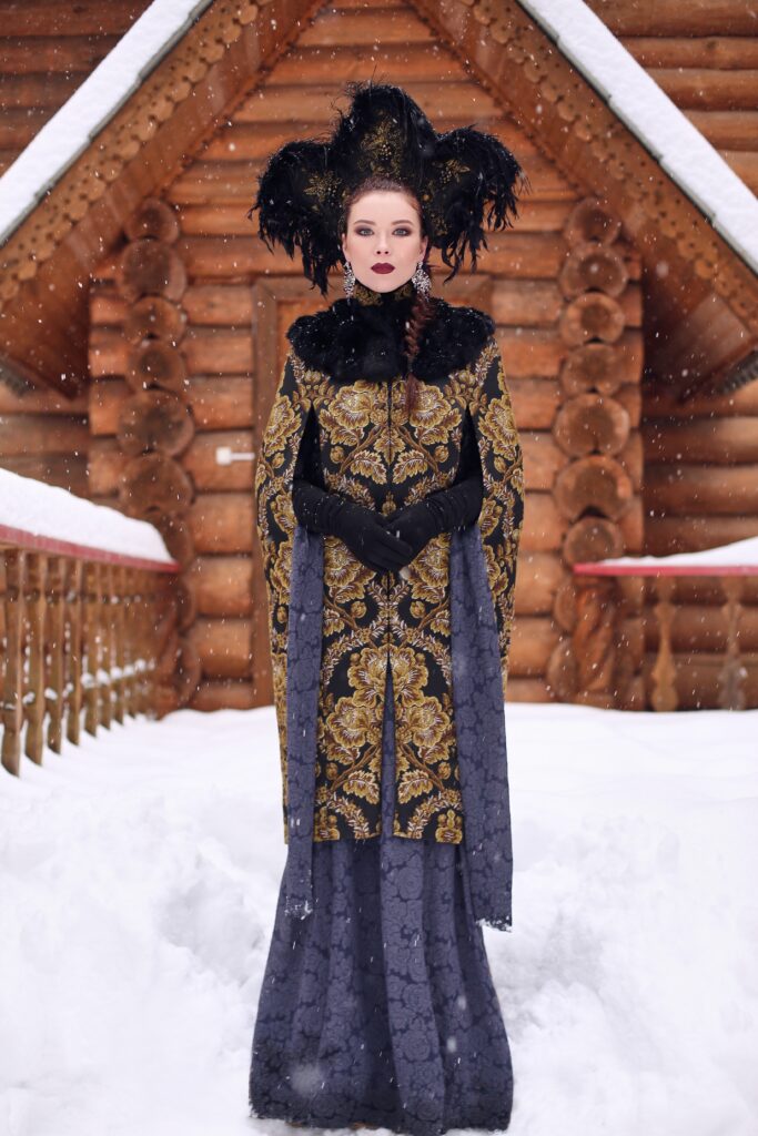Уникальная фотовыставка "Зимнее очарование России" от центра Charlsles перенесла гостей в снежную сказку